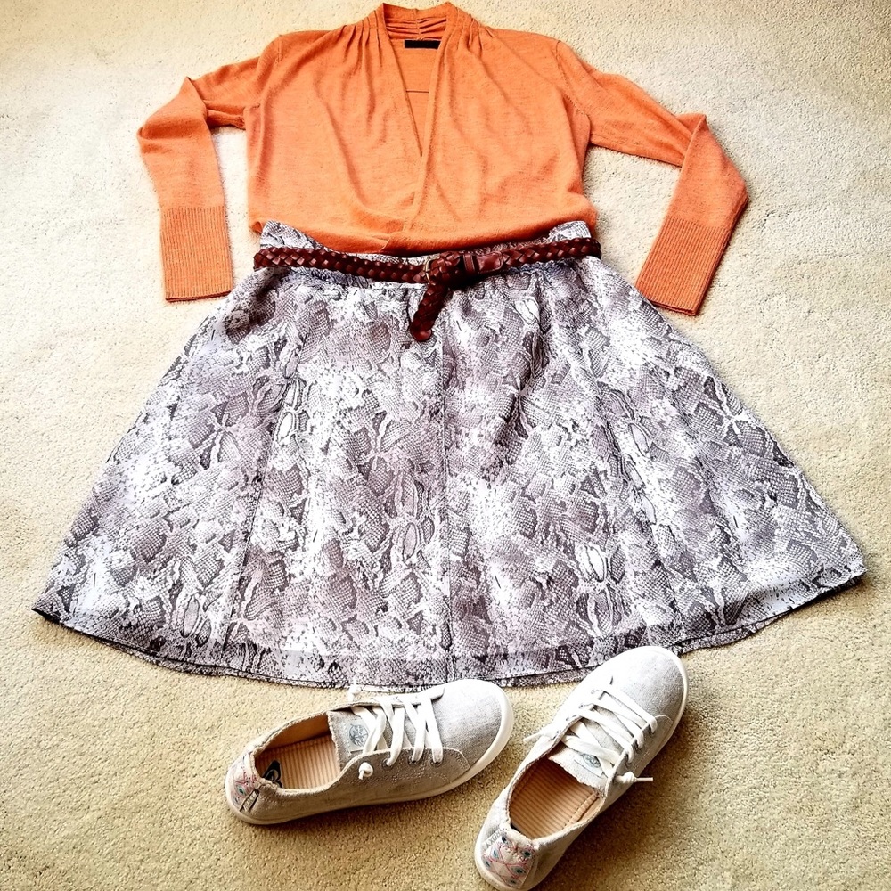 NWOT Soft Snake Print A-line Skirt (L)